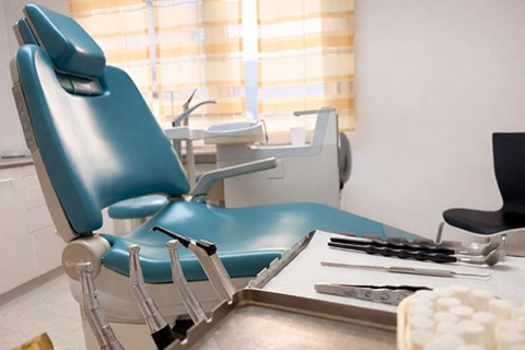 Behandlungszimmer Dr. med. dent. Wilhelm & Dr. med. dent. Lindner